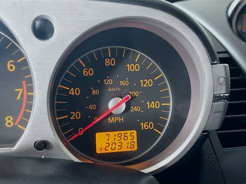 Used 2006 Nissan 350Z Enthusiast RWD image 15