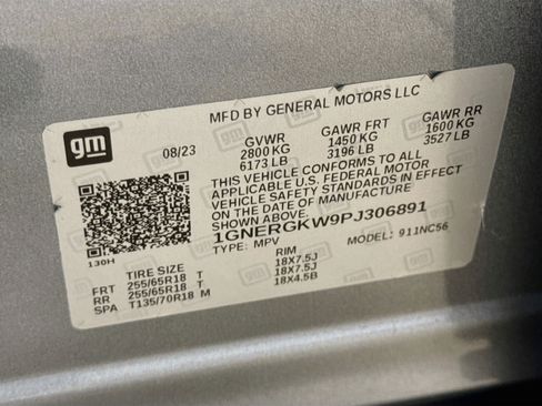 Used 2023 Chevrolet Traverse LT FWD image 33