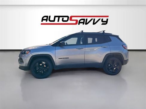 Used 2022 Jeep Compass Altitude image 4