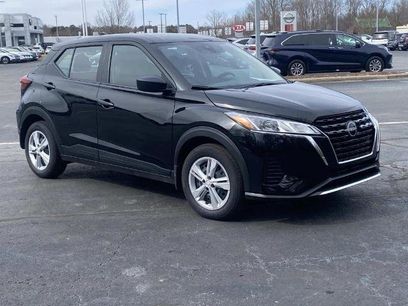 Certified 2025 Nissan Kicks Play S