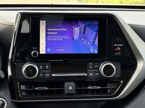 Certified 2024 Toyota Highlander LE image 15