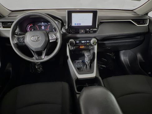 Used 2025 Toyota RAV4 XLE image 30