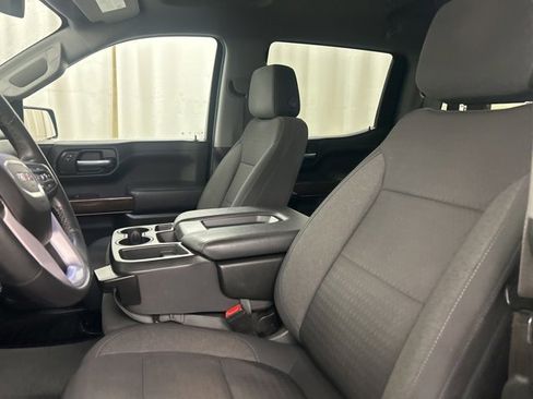 Used 2021 GMC Sierra 1500 SLE w/ X31 Off-Road Package image 9