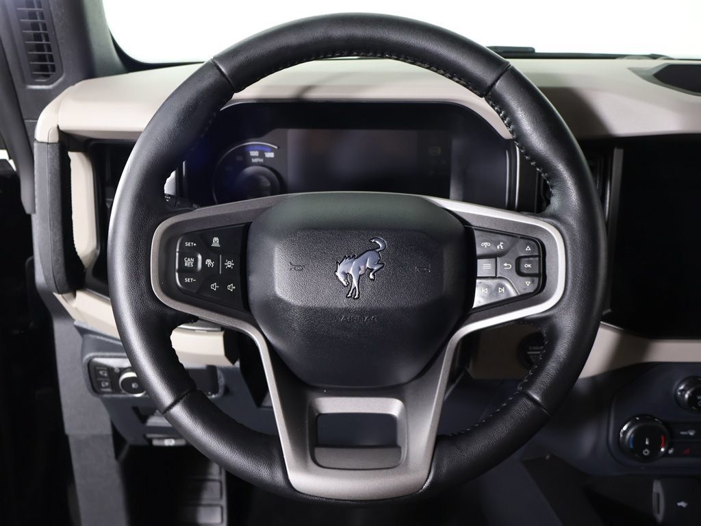 Used 2022 Ford Bronco Wildtrak AWD/4WD image 35