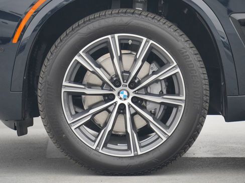 Used 2026 BMW X5 xDrive40i w/ M Sport Package image 5