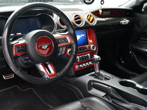 Used 2019 Ford Mustang GT Premium w/ Equipment Group 401A RWD image 37