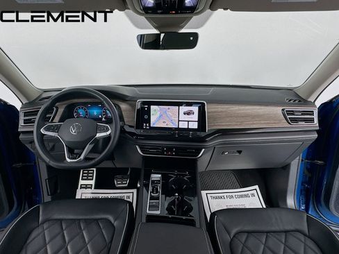 Used 2025 Volkswagen Atlas SEL Premium R-Line image 12