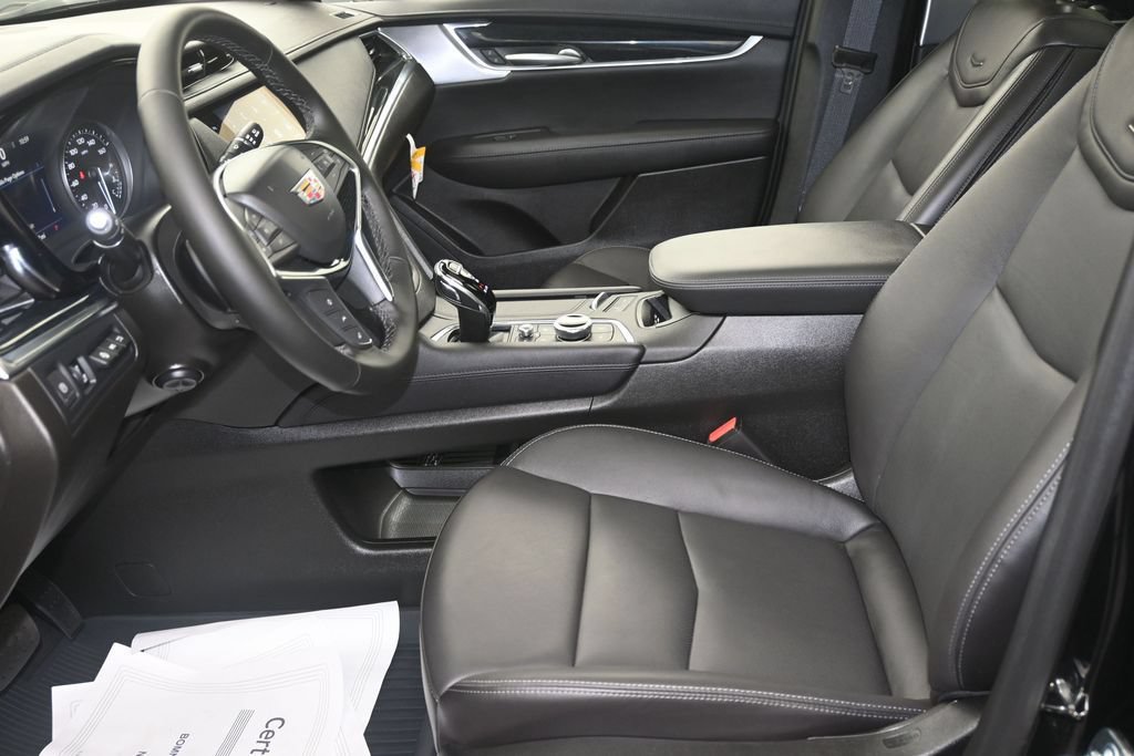 Used 2026 Cadillac XT5 Premium Luxury w/ Driver Assist Package AWD/4WD image 10
