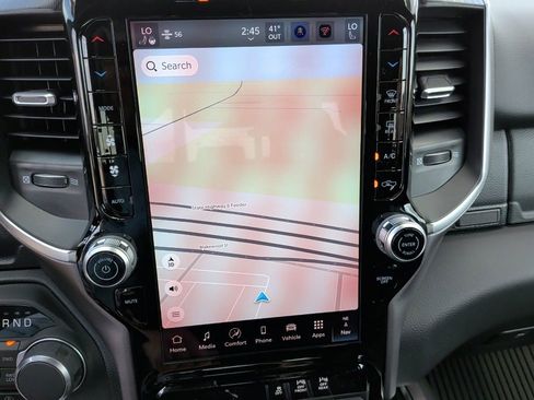 New 2026 RAM 1500 4x4 Crew Cab image 29