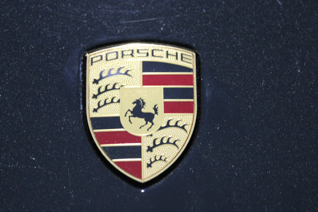 Used 2024 Porsche Cayenne AWD/4WD image 57