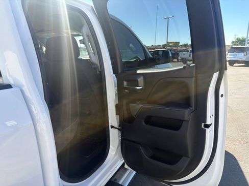 Used 2018 Chevrolet Silverado 1500 LT w/ Trailering Package AWD/4WD image 30