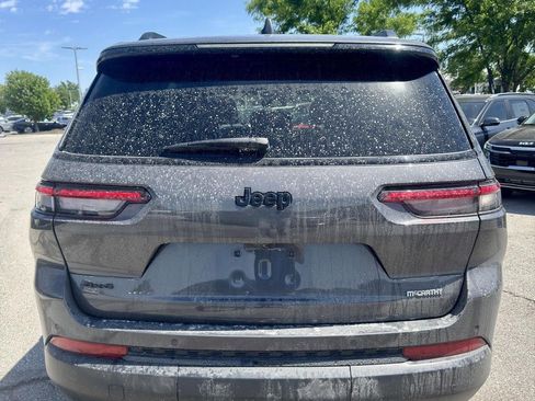 Used 2024 Jeep Grand Cherokee L Laredo AWD/4WD image 4