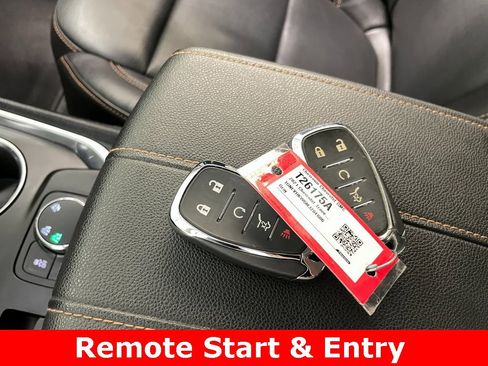 Used 2021 Chevrolet Traverse LT image 5