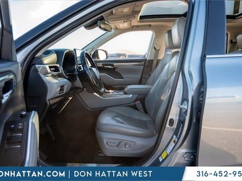 Used 2020 Toyota Highlander Platinum image 5