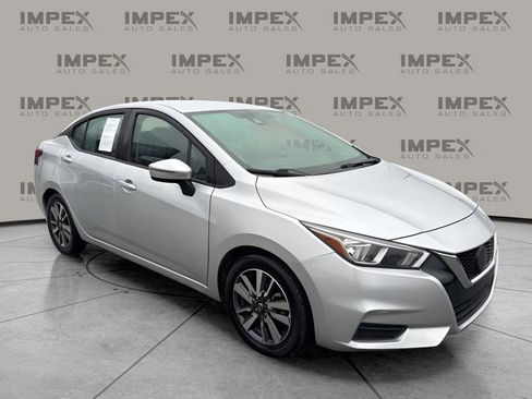Used 2020 Nissan Versa SV image 7