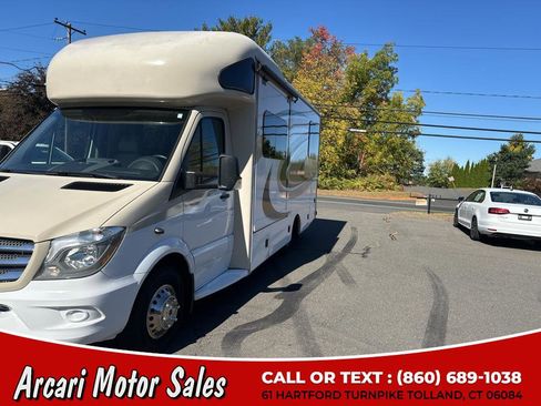 Used 2016 Mercedes-Benz Sprinter 3500 image 9