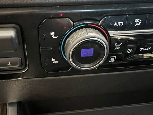 Used 2023 Chevrolet Silverado 1500 RST image 18