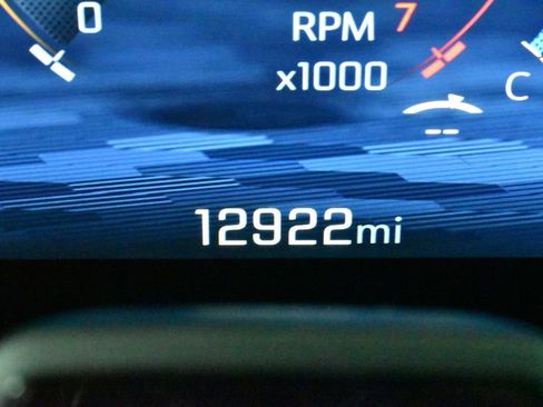 Used 2024 Chevrolet Traverse Z71 w/ Enhanced Driving Package AWD/4WD image 15