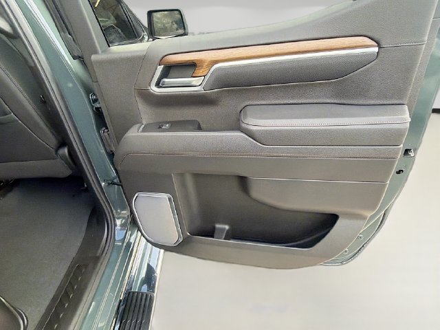 Used 2026 Chevrolet Silverado 1500 High Country w/ High Country Premium Package RWD image 29