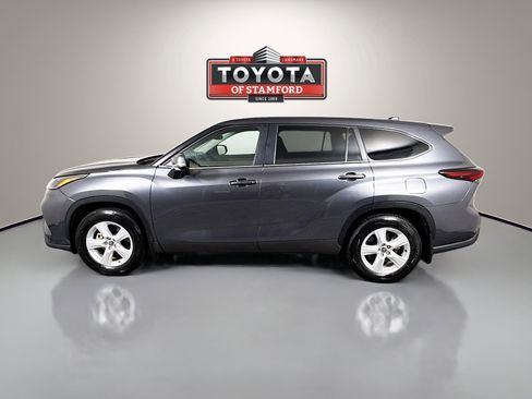 Certified 2025 Toyota Highlander AWD image 4