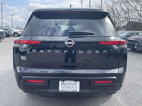 New 2026 Nissan Pathfinder S image 4