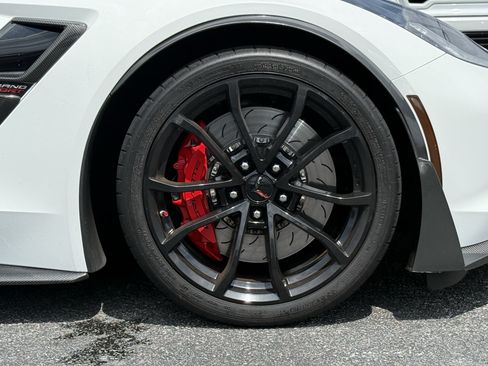 Used 2017 Chevrolet Corvette Grand Sport w/ Battery Protection Package RWD image 13