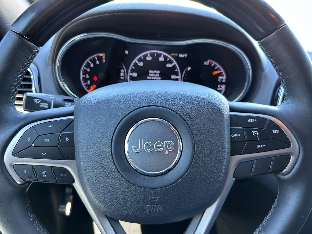 Used 2019 Jeep Grand Cherokee Overland AWD/4WD image 22