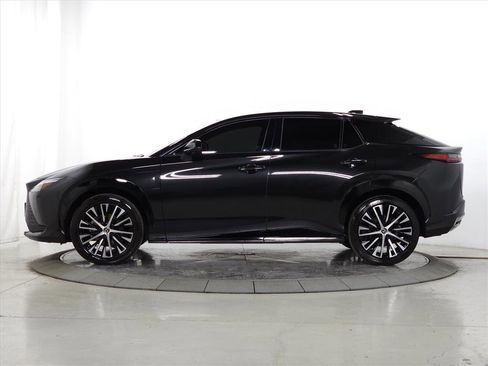 Used 2023 Lexus RZ 450e Premium image 5