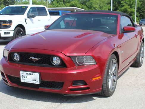 Used 2014 Ford Mustang GT Premium w/ Electronics Package RWD image 4