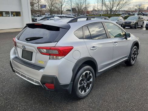 Used 2023 Subaru Crosstrek 2.0i Premium image 6