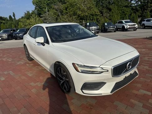 Used 2020 Volvo S60 T6 Momentum AWD/4WD image 19