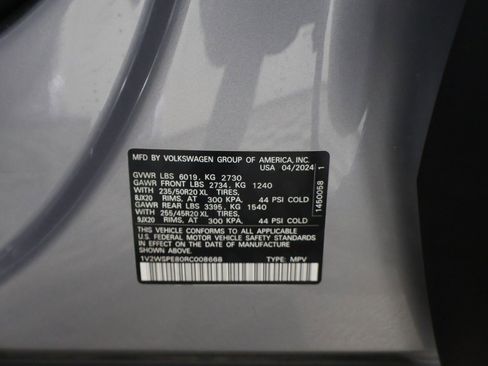 Used 2024 Volkswagen ID.4 Pro S image 49