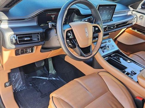 Used 2024 Lincoln Aviator Black Label w/ Dynamic Handling Package image 10