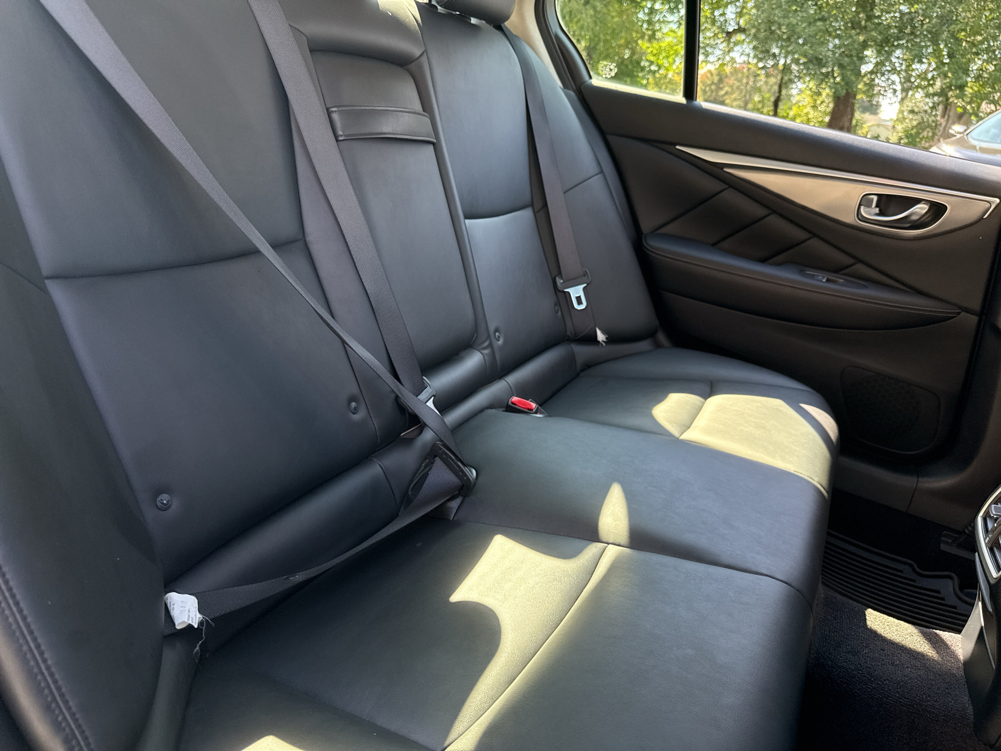 Used 2015 INFINITI Q50 AWD w/ Moonroof Package image 30