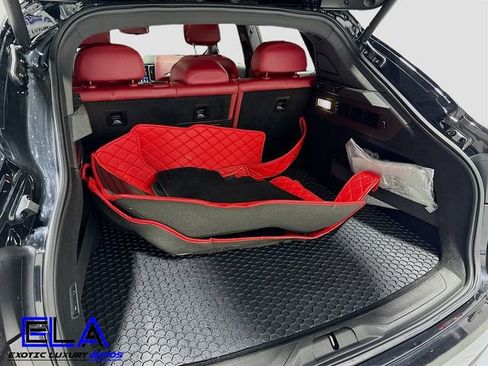 Used 2019 Maserati Levante image 32