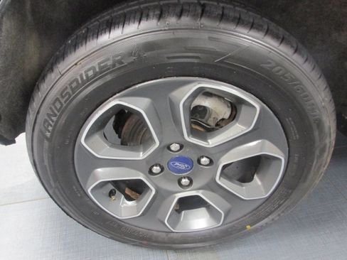 Used 2021 Ford EcoSport S AWD/4WD image 16