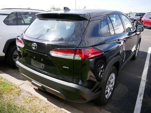 Certified 2025 Toyota Corolla Cross L AWD/4WD image 5