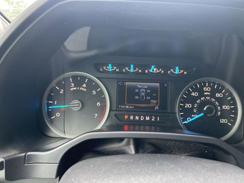 Used 2017 Ford F150 XLT w/ Equipment Group 302A Luxury RWD image 8