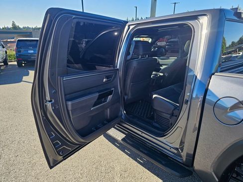 Used 2026 Toyota Tundra Limited AWD/4WD image 23