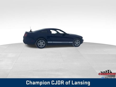 Used 2012 Ford Mustang Coupe image 7
