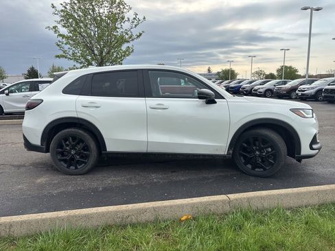 Used 2024 Honda HR-V Sport image 14