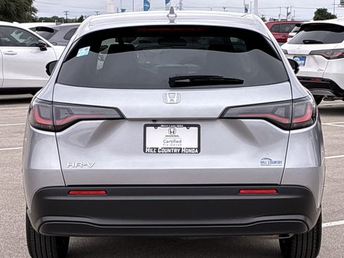 Certified 2026 Honda HR-V LX image 5