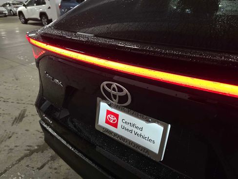 Used 2024 Toyota bZ4X XLE w/ Weather Package image 17