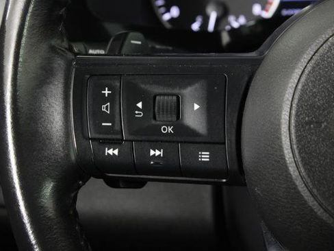Certified 2024 Nissan Pathfinder SV FWD image 27