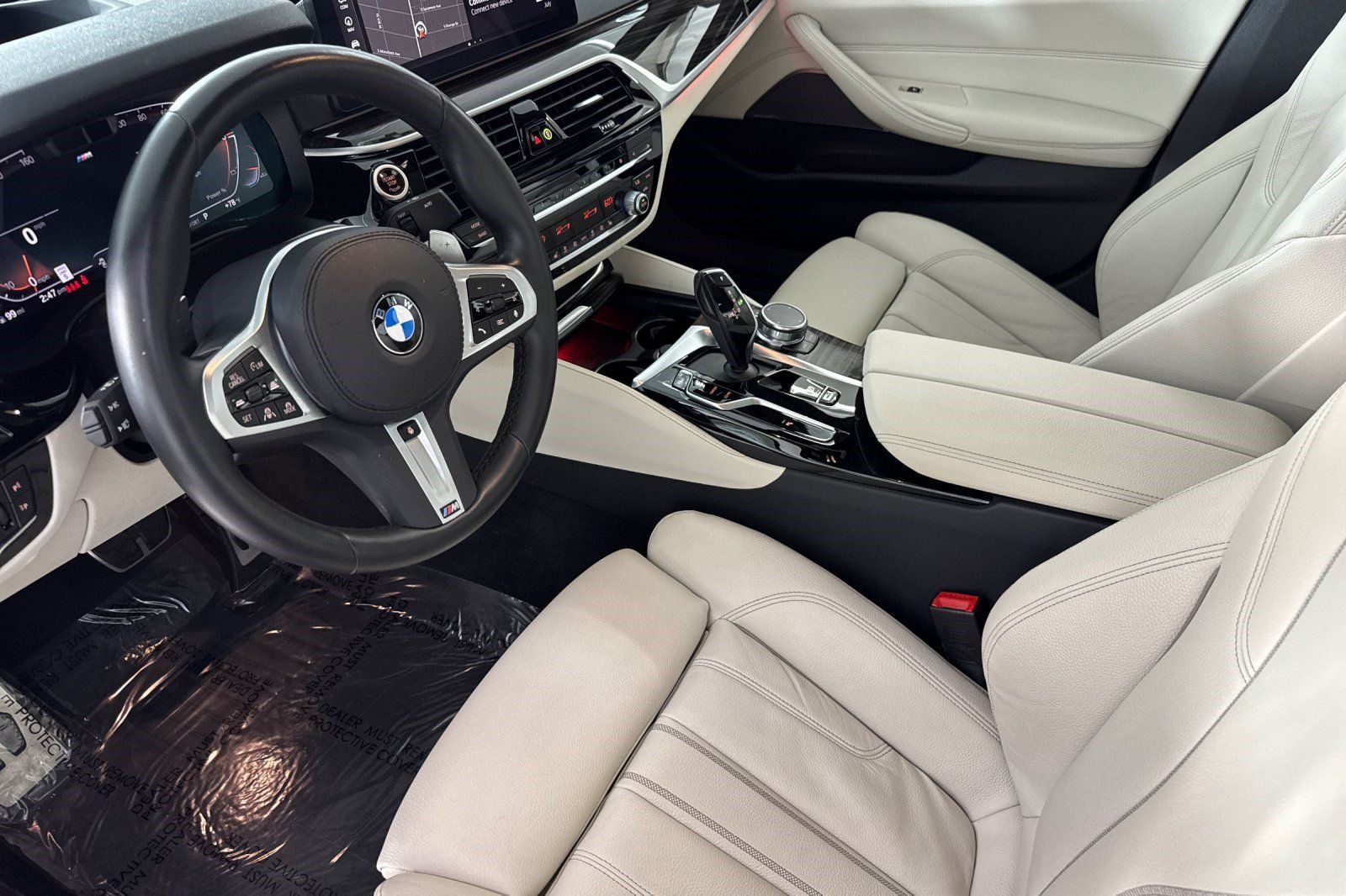 Used 2023 BMW 540i w/ M Sport Package RWD image 4
