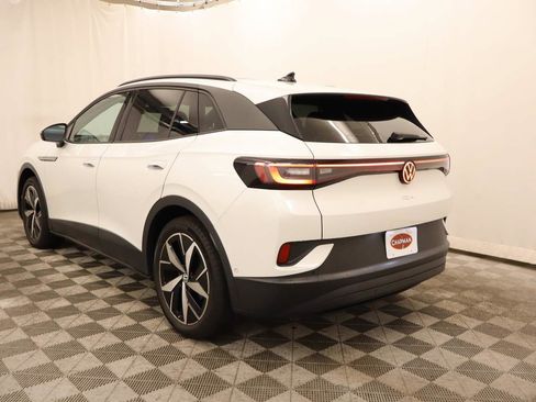 Used 2023 Volkswagen ID.4 S RWD image 3