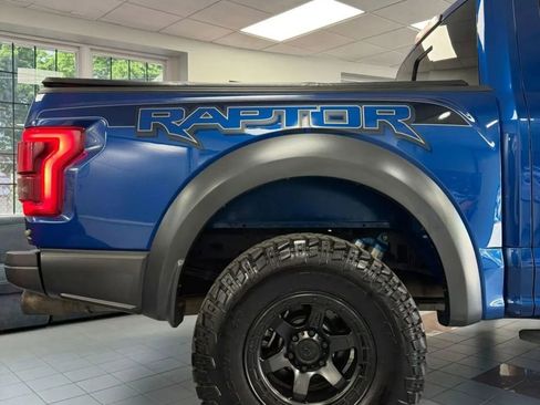 Used 2017 Ford F150 Raptor w/ Equipment Group 802A Luxury AWD/4WD image 7