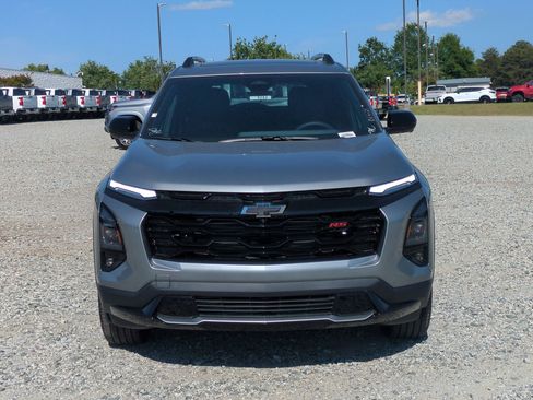 New 2026 Chevrolet Equinox RS w/ Convenience Package III FWD image 3