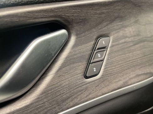 Used 2023 Jeep Grand Cherokee Limited image 20