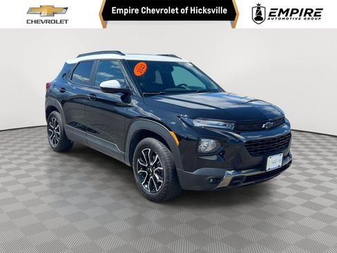 Used 2023 Chevrolet TrailBlazer ACTIV w/ Sun and Liftgate Package image 1